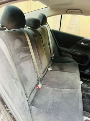 Honda Accrod image 7