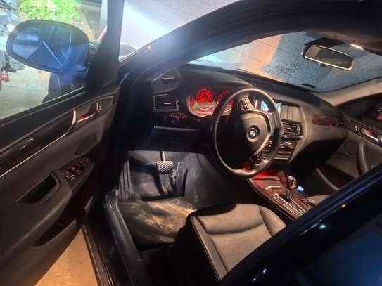 BMW X3 SUV SDrive 28i noir spacieux confort et puissance image 7