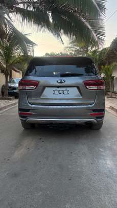 KIA SORENTO image 11
