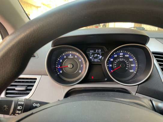 Hyundai Elantra 2016 image 13
