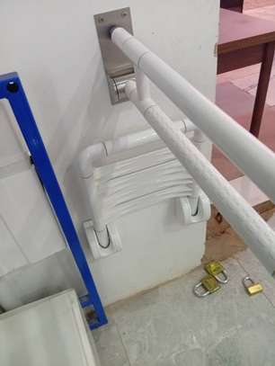 Siege et bras d appui pour personne âgée image 4