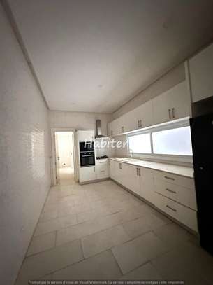 Appartement à louer sur la route du King Fahd image 5