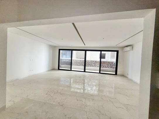 Appartement de 4 pièces à louer à Mermoz image 2