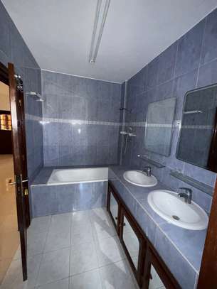 VILLA R+1 A LOUER image 7