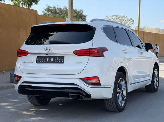 Hyundai  Santafee  2020 image 3