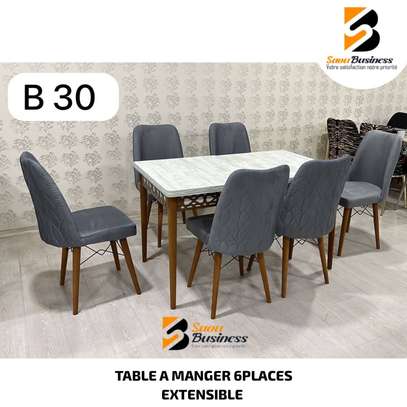 TABLE À MANGER 6 PLACES EXTENSIBLES image 5