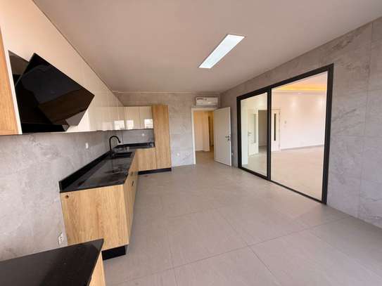 grand appartement standing à louer image 14