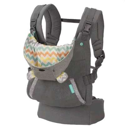 Porte bébé kangourou avec capuche. image 3