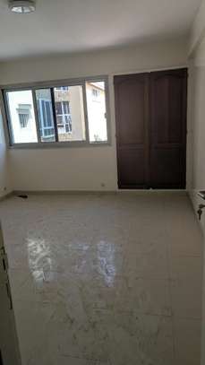 A loué sacreceur1 un apartuman 2etage image 6