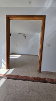 DUPLEX DE 4 CHAMBRES A FANN RÉSIDENCE image 11