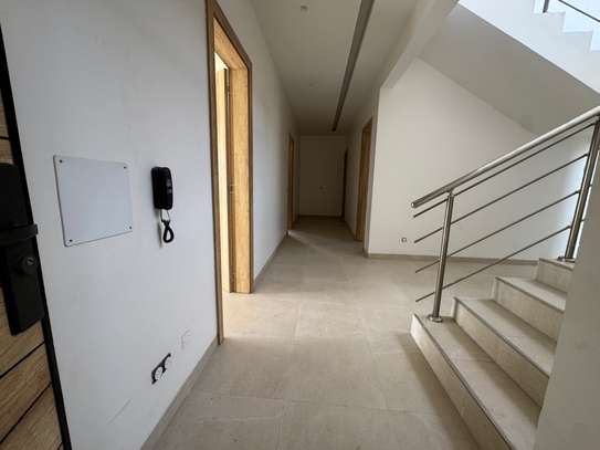 Appartement duplex 5 chambre louer Mermoz El Tonn image 4