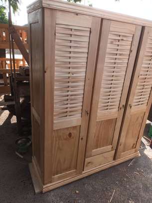 Armoire en bois image 2