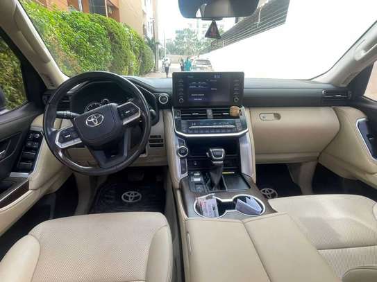 TOYOTA LAND CRUISER 2023 image 2