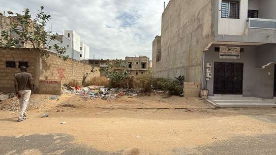 Terrains à vendre à la Cité APIX Tivaoune peulh image 2