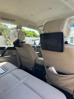 Mitsubishi Pajero 2016 image 9