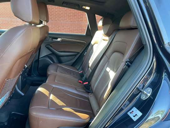 Audi Q5 2015 image 8