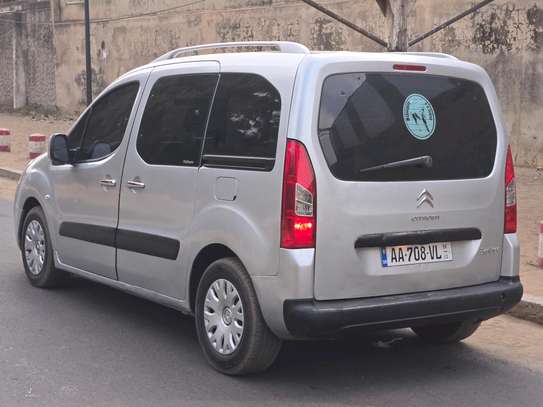 CITROËN BERLINGO ESSENCE image 1