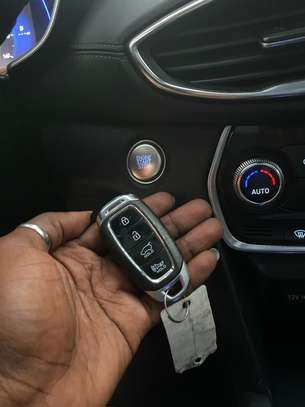 Hyundai Santa Fe Limited 2019 image 3