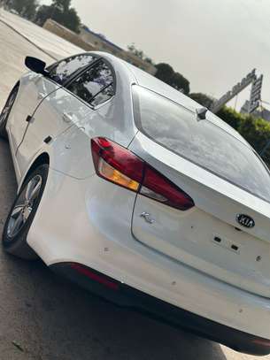 KIA K3 image 10