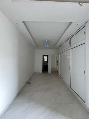 Appartement neuf  à louer sur l'avenue blaise Diagne image 2