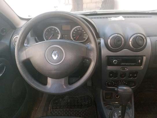 RENAULT DUSTER AUTOMATIQUE ESSENCE image 1