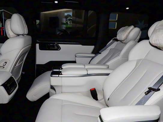 ROX 01  SUV premium 6 ou 7 places essence+élec autonomie XL image 9
