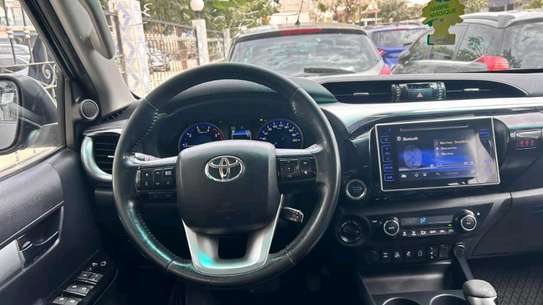 Toyota hilux 2018 image 3