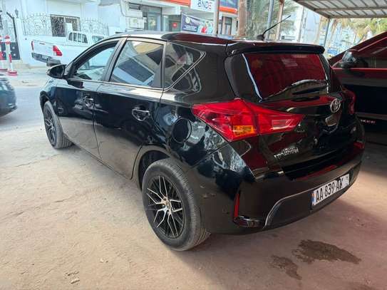 Toyota auris Anne 2015 image 4