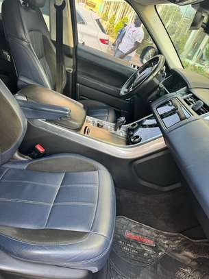 Ranger Rover sport année 2022 image 6
