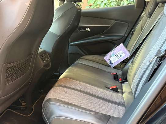 2019 Peugeot GT line 3008 image 4