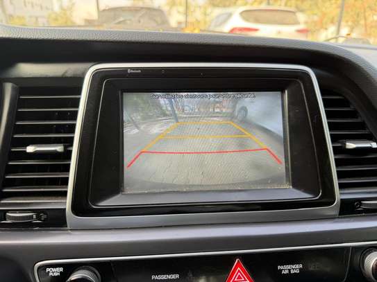 Hyundai Sonata image 6