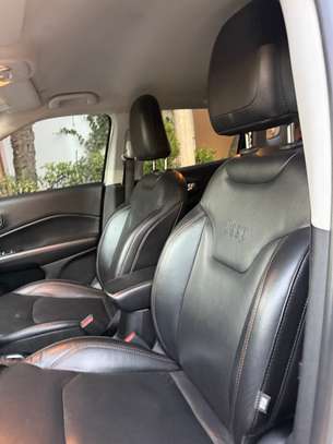 JEEP COMPASS image 4