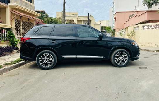Mitsubishi outlander deje dédouaner image 6