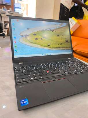 Lenovo T15 image 3