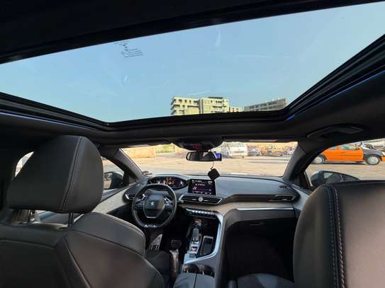 Peugeot 3008 image 6