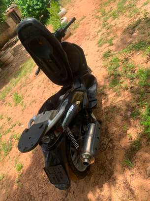 Piaggio Beverly 500 cm3 noir TBE image 4