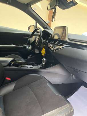 TOYOTA C-HR HYBRIDE 2018 image 6