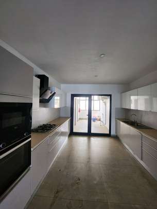 Appartement haut standing f4 pied dans l'eau image 9