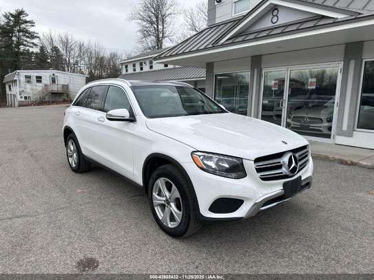 Mercedes GLC 300 4Matic image 3