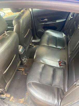 Chevrolet Cruz image 6