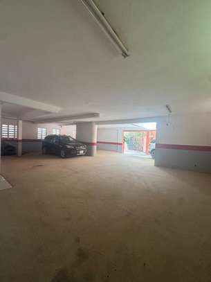 Superbe appartement de type F5 à louer au almadie image 14