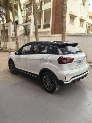 SUV compact idéal pour Yango, sociétés et particuliers image 6