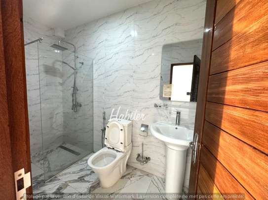 Appartement à louer à Mermoz image 5