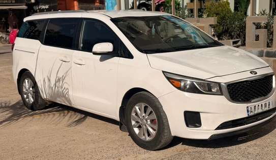 KIA SEDONA image 9
