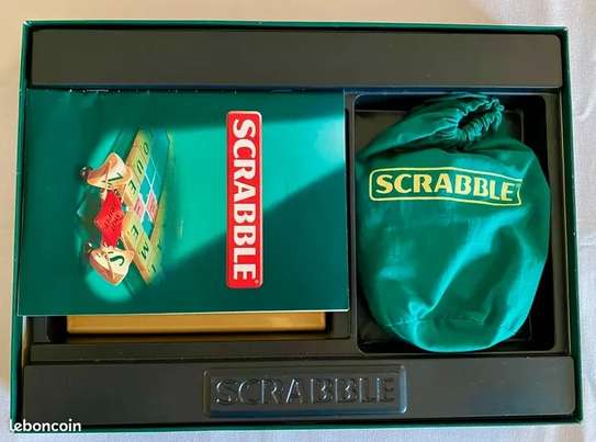 Scrabble Classique, Jeu de Société et de Lettres image 3