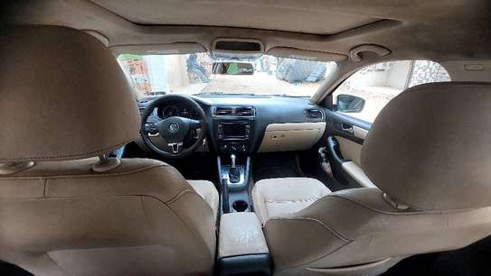 Volkswagen 2012 image 6