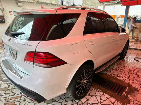 Mercedes GLE 350 image 3
