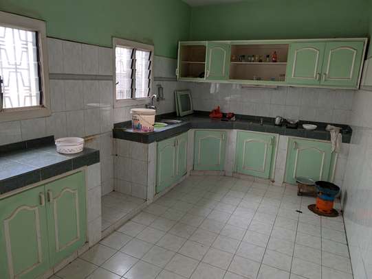 Maison 320m2 angle a vendre au virage image 6