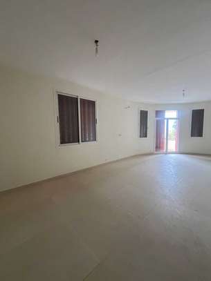 Appartement sécurisé à louer – Dakar Plateau image 2