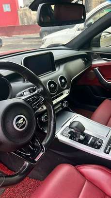 Kia stinger 2018 image 11